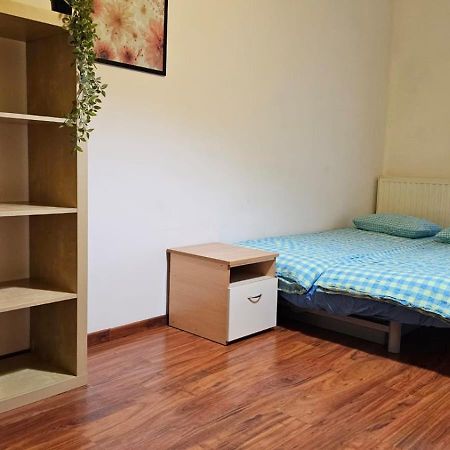 Apartament Lipinskiego Krasków Exterior foto